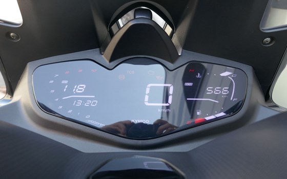 Gebrauchtmotorrad Kymco XCITING VS 400i TCS ABS - Bild 9