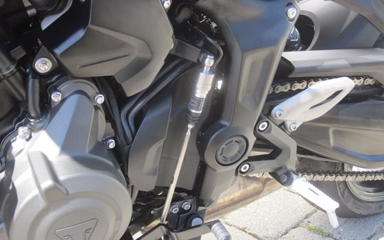 Gebrauchtmotorrad Triumph Trident 660 - Bild 9