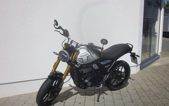 Gebrauchtmotorrad Triumph Speed 400 - Bild 1