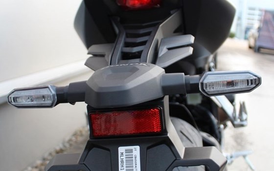 Gebrauchtmotorrad Honda CB650R - Bild 17