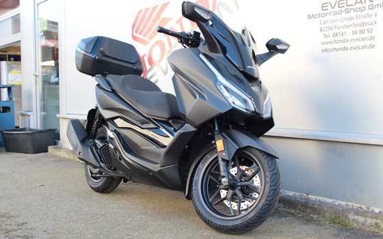 Gebrauchtmotorrad Honda Forza 125 Special Edition - Bild 23