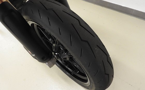 Gebrauchtmotorrad Ducati Hypermotard 698 Mono - Bild 3