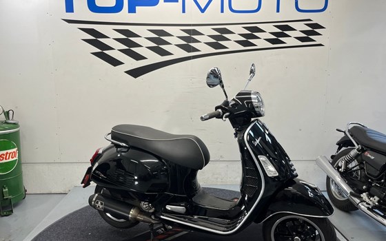 Gebrauchtmotorrad Vespa GTS 300 - Bild 1