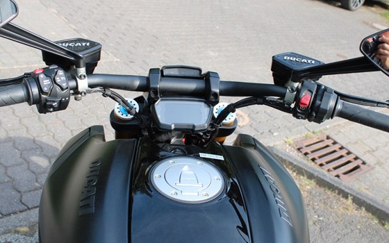 Gebrauchtmotorrad Ducati Diavel 1260 S - Bild 15
