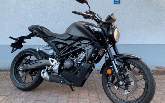 Gebrauchtmotorrad Honda CB125R - Bild 1