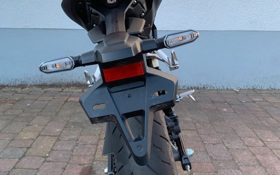 Gebrauchtmotorrad Honda CB125R - Bild 4