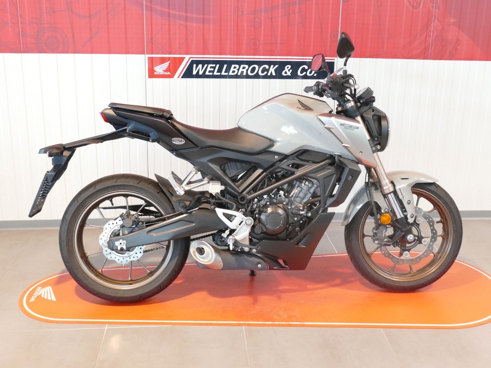 Honda CB125R