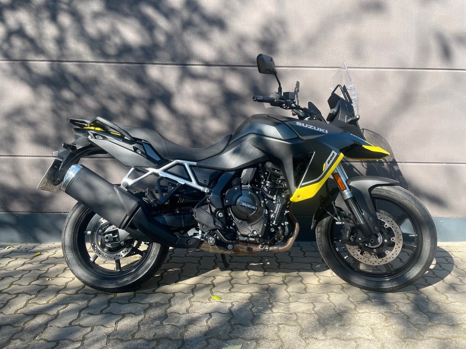 Suzuki V-Strom 800