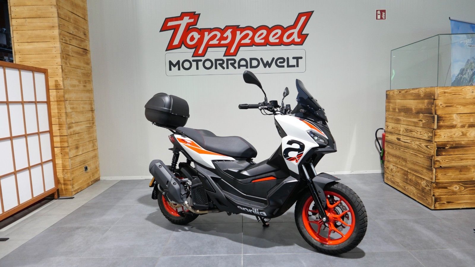 Aprilia SR GT Sport 125
