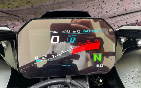 Gebrauchtmotorrad BMW S 1000 RR - Bild 5
