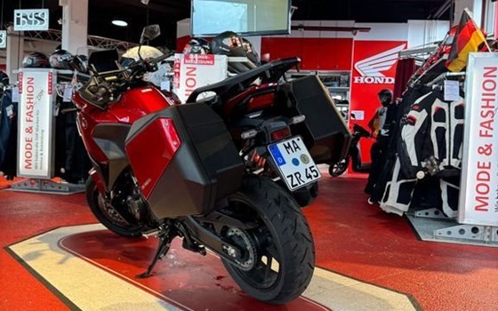 Gebrauchtmotorrad Honda NT1100 DCT - Bild 5
