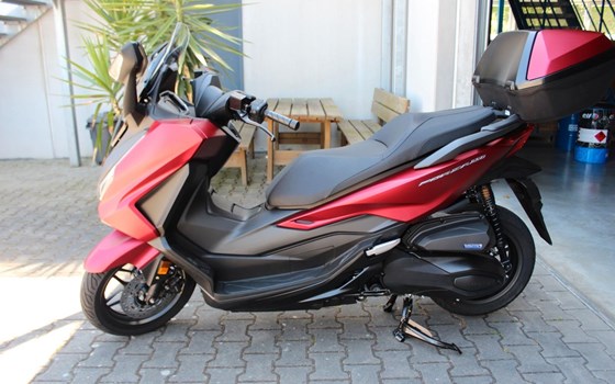 Gebrauchtmotorrad Honda Forza 350 - Bild 1