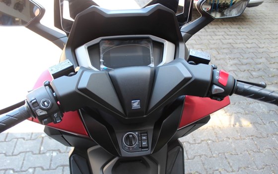 Gebrauchtmotorrad Honda Forza 350 - Bild 12