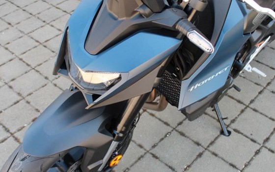 Gebrauchtmotorrad Honda CB750 Hornet - Bild 3