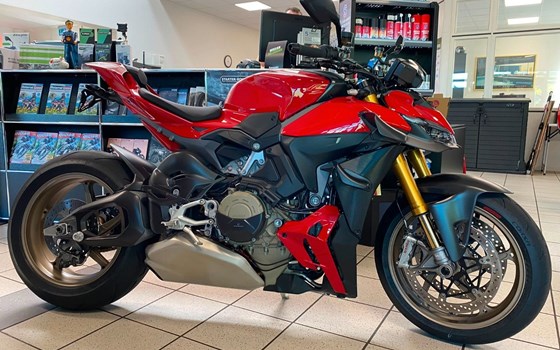 Gebrauchtmotorrad Ducati Streetfighter V4 S - Bild 1