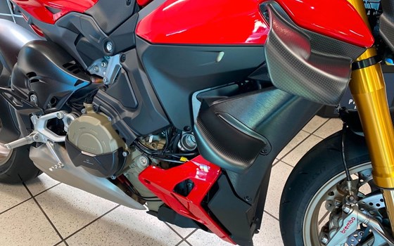 Gebrauchtmotorrad Ducati Streetfighter V4 S - Bild 10