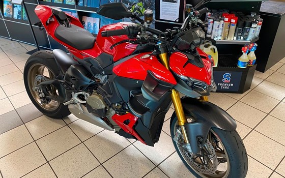 Gebrauchtmotorrad Ducati Streetfighter V4 S - Bild 2