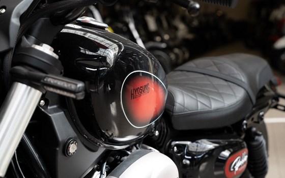 Neufahrzeug Hyosung GV 125i S Aquila EVO ABS - Bild 10