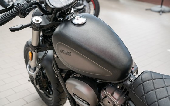 Neufahrzeug Hyosung GV 125i S Aquila EVO ABS - Bild 10