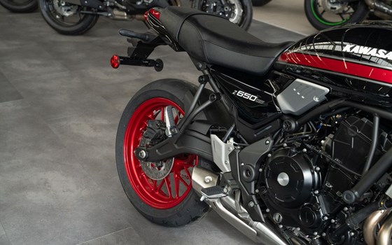 Neufahrzeug Kawasaki Z650 RS - Bild 11