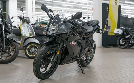 Neufahrzeug Kawasaki Ninja 125 - Bild 3