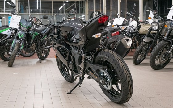 Neufahrzeug Kawasaki Ninja 125 - Bild 5
