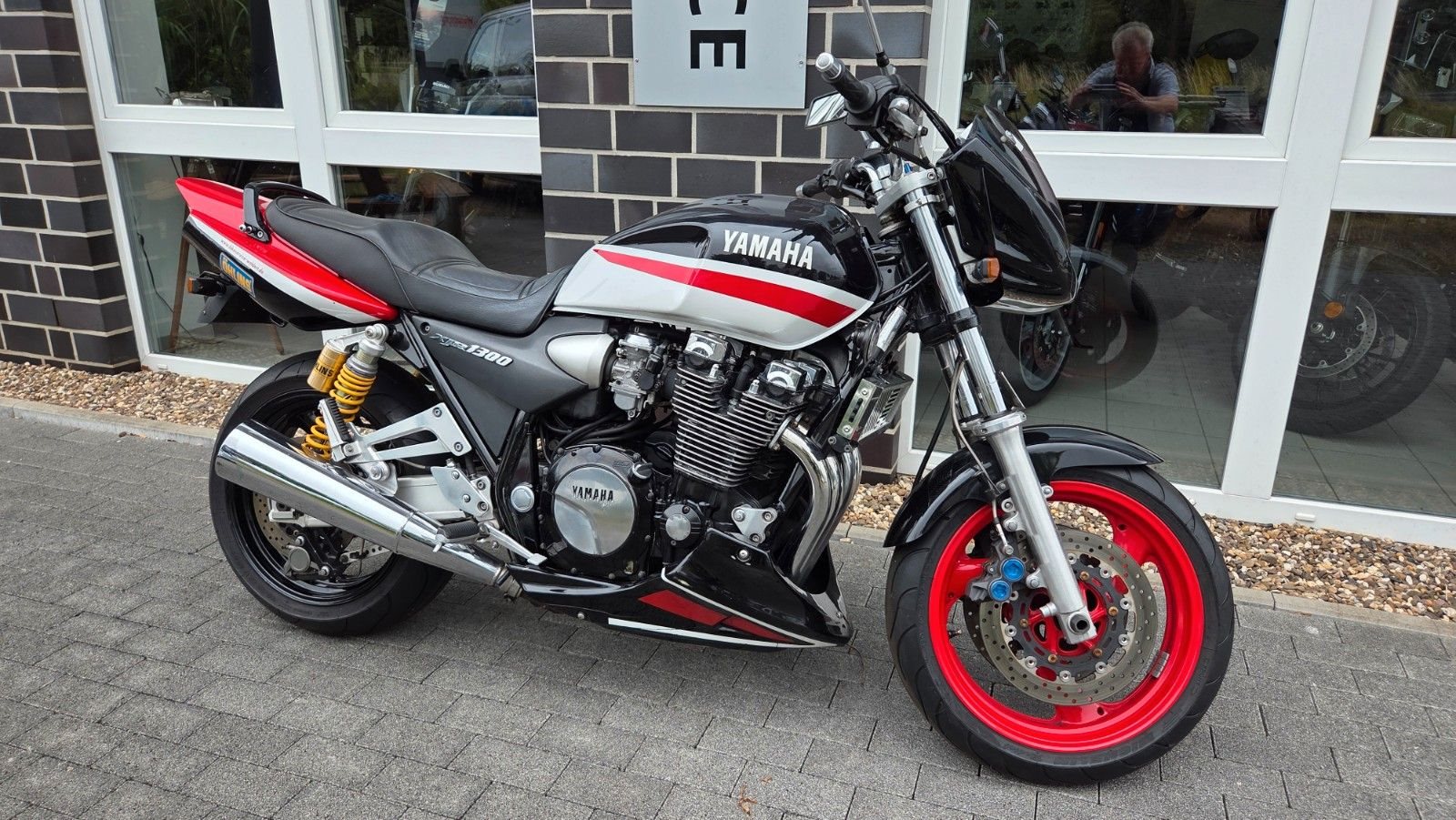 Yamaha XJR 1300