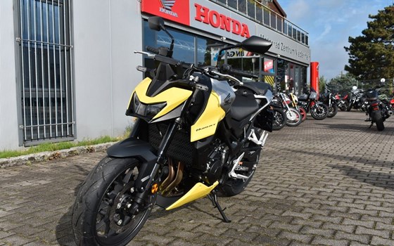 Gebrauchtmotorrad Honda CB750 Hornet E-Clutch - Bild 2