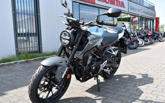 Gebrauchtmotorrad Honda CB125R - Bild 2