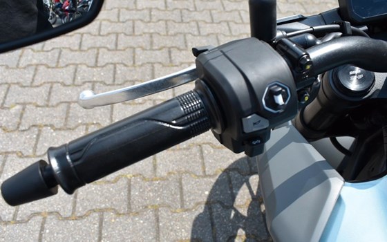 Gebrauchtmotorrad Honda CB125R - Bild 6