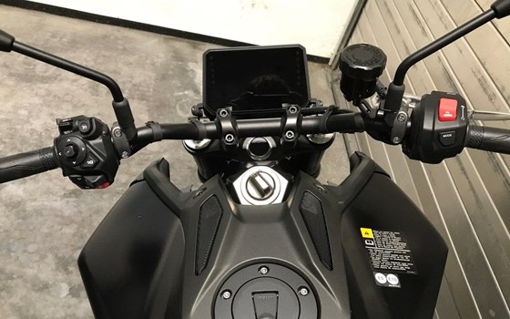 Gebrauchtmotorrad Yamaha MT-09 Y-AMT - Bild 11