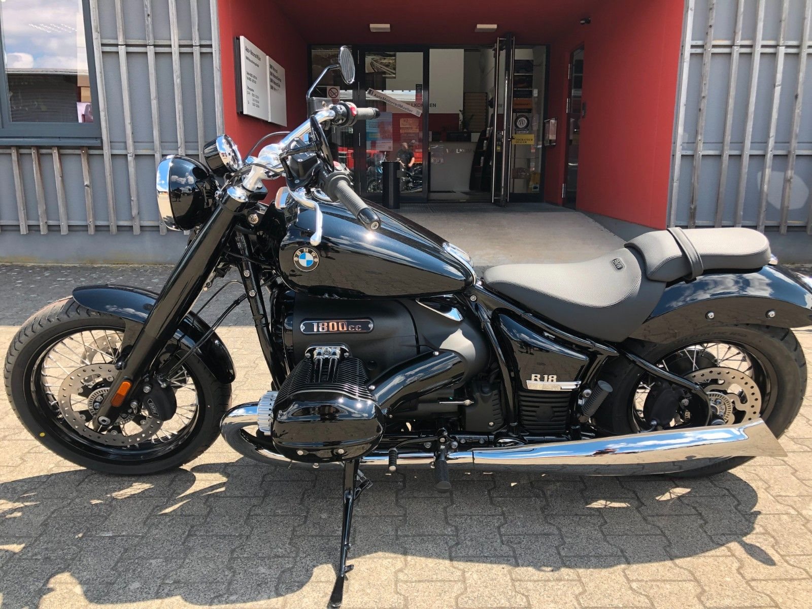 BMW R 18