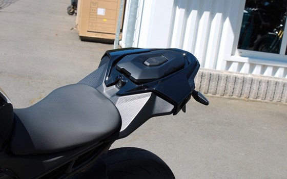 Gebrauchtmotorrad BMW S 1000 RR - Bild 12