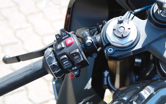 Gebrauchtmotorrad BMW S 1000 RR - Bild 14