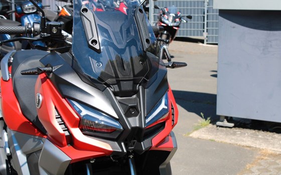 Neufahrzeug Voge SR1 ADV 125 ABS TCS - Bild 10
