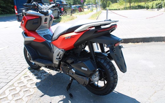 Neufahrzeug Voge SR1 ADV 125 ABS TCS - Bild 3