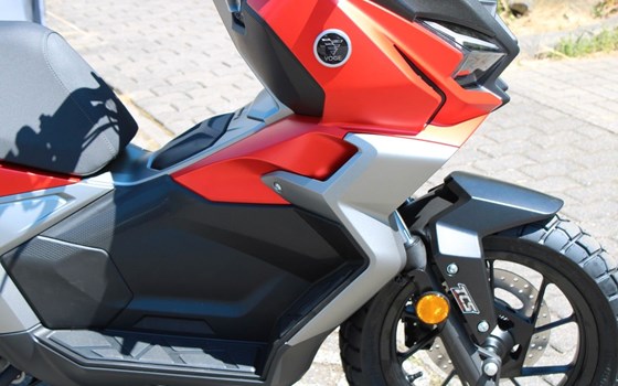 Neufahrzeug Voge SR1 ADV 125 ABS TCS - Bild 8