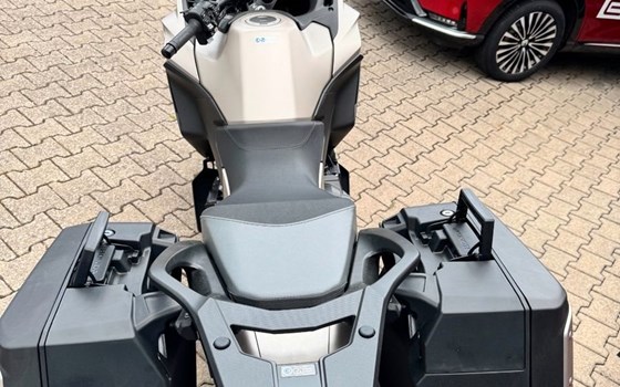 Gebrauchtmotorrad Honda NT1100 - Bild 6