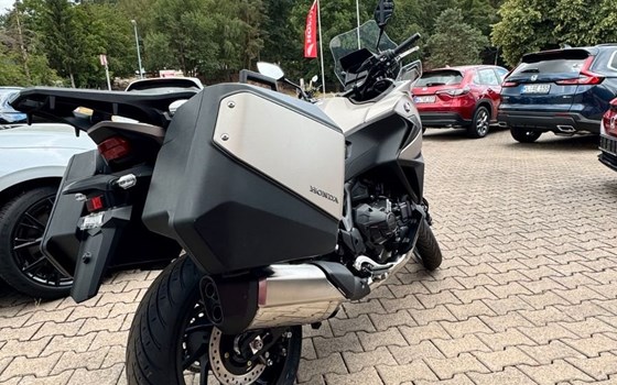 Gebrauchtmotorrad Honda NT1100 - Bild 7