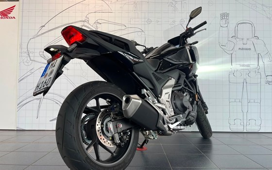 Gebrauchtmotorrad Honda NC750X DCT - Bild 3