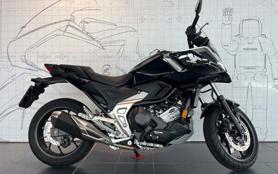 Gebrauchtmotorrad Honda NC750X DCT - Bild 6