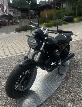 Gebrauchtmotorrad Moto Guzzi V9 Bobber - Bild 4