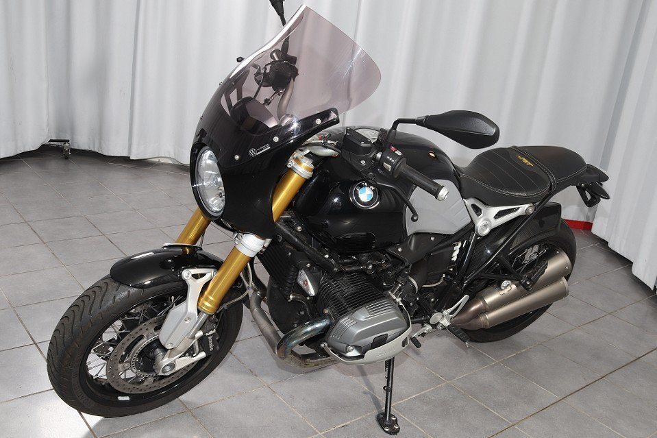 BMW R nineT