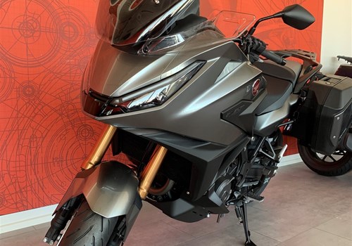 Honda NT1100 DCT Electronic Suspension