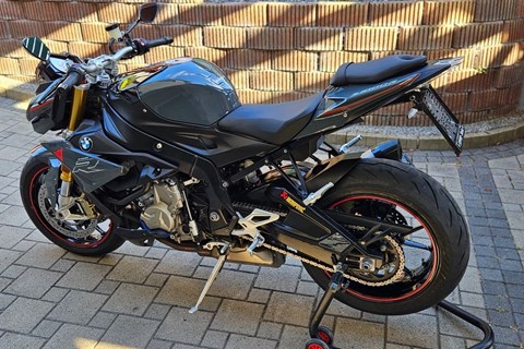 Top 5 Powernakedbikes unter 12000 Euro