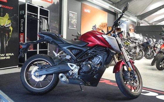 Gebrauchtmotorrad Honda CB125R - Bild 6