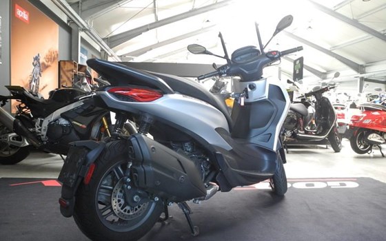 Gebrauchtmotorrad Piaggio Beverly 400 S - Bild 7