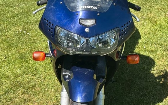 Gebrauchtmotorrad Honda CBR 900 RR Fireblade - Bild 5