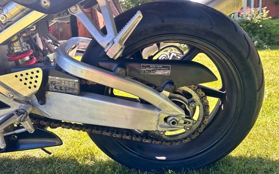 Gebrauchtmotorrad Honda CBR 900 RR Fireblade - Bild 8