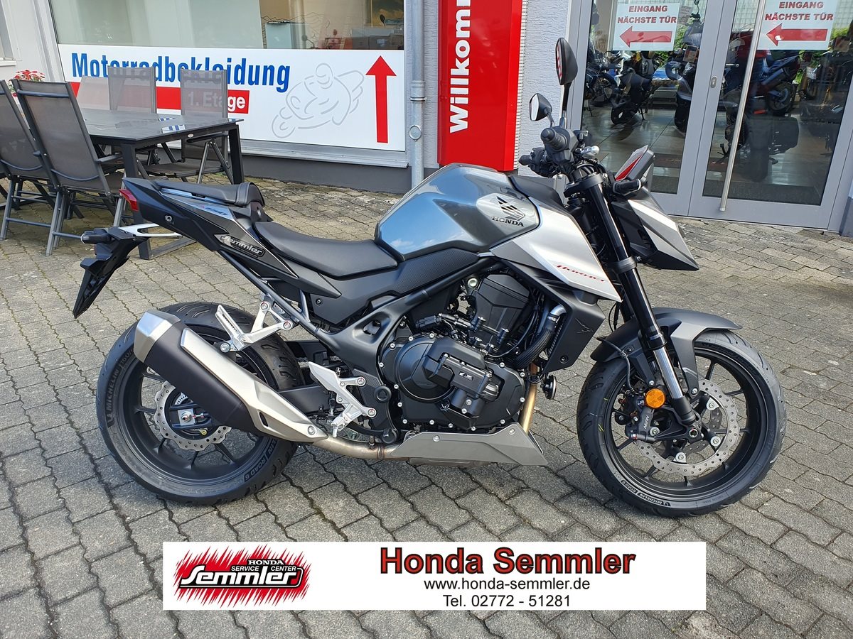 Honda CB750 Hornet E-Clutch